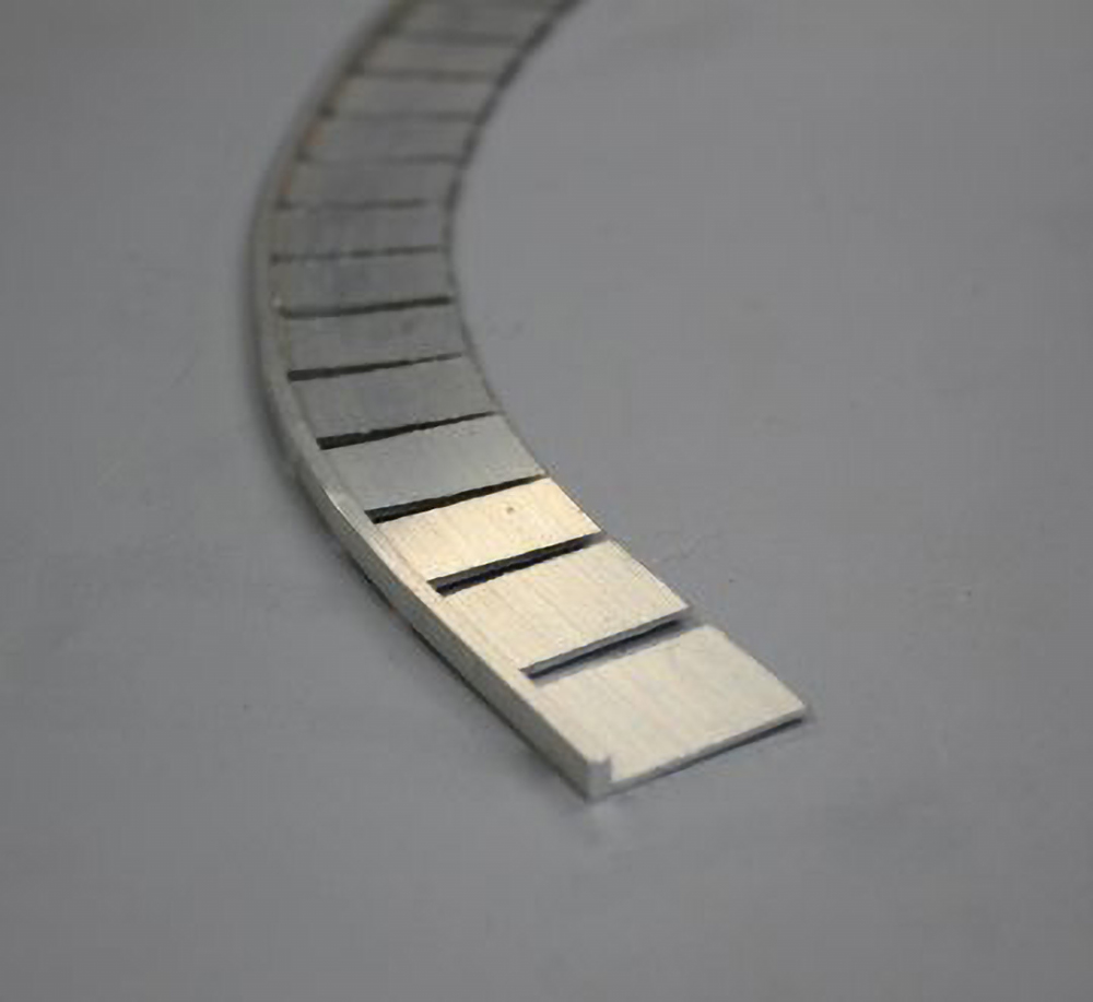 DT037